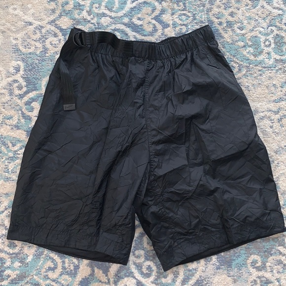 New Nike Tech Pack Woven Crinkle Shorts